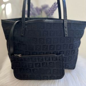 AUTHENTIC 
Super cute Fendi tote bag with pouch